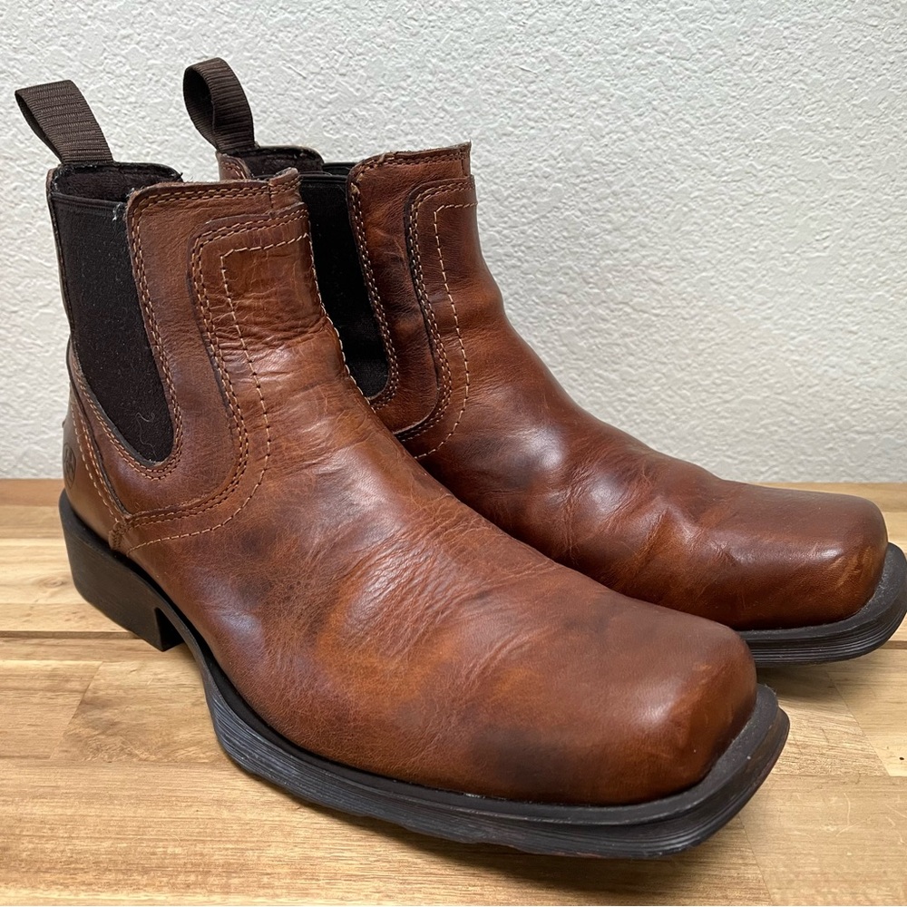 Ariat Men's Brown Leather Chelsea Boots